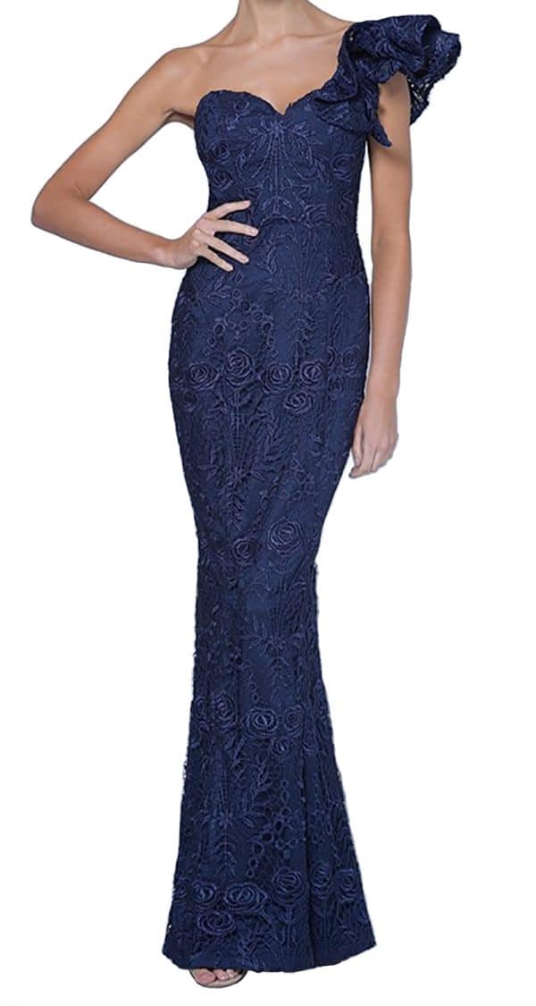 VESTIDO DE GIPIUR CON BOLERO EN EL HOMBRO