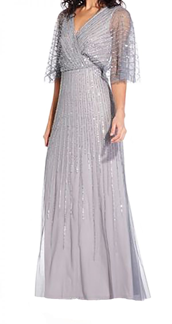 VESTIDO DE TUL BORDADO CON MANGAS