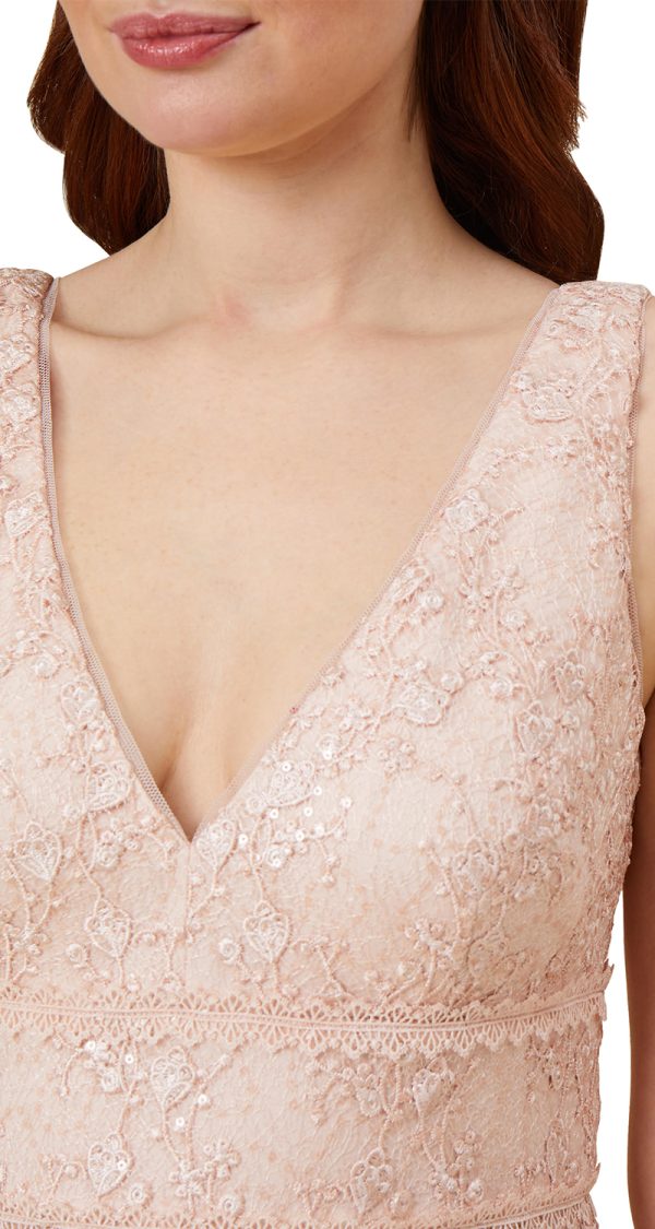 VESTIDO ESCOTE EN V GIPIUR CON LENTEJUELAS - Image 3